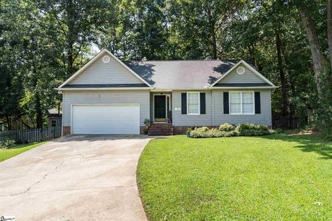 7 Woodmark Court