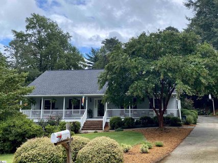 6 Boxthorne Court sold home in Dove Tree, Greenville, SC