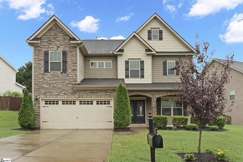 545 W Saddletree Drive
