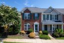 247 Hadley Commons Drive sold home in Mauldin, SC