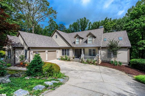 14 Stonecrop Drive
