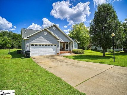 9 Beaver Track Drive sold home in Beaver Crossing, Greer, SC