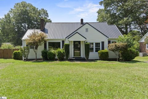 13 Westbrook Drive