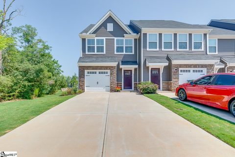 120 Roundtree Drive