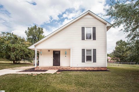 113 Ashdown Drive