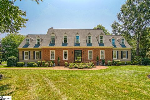 122 Twin Lakes Drive