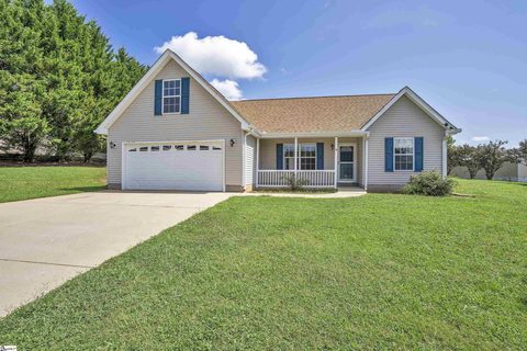 15 Country Knolls Drive sold home in Country Knolls, Greer, SC