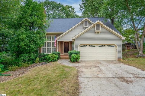 8 Woodway Drive