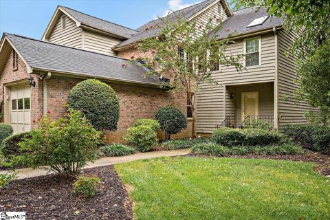 111 Hunters Way