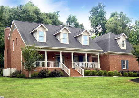 110 Fairway Drive sold home in Country Club Place, Laurens, SC