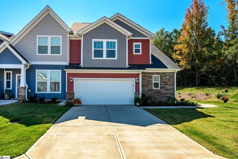 100 Pine Hollow Place