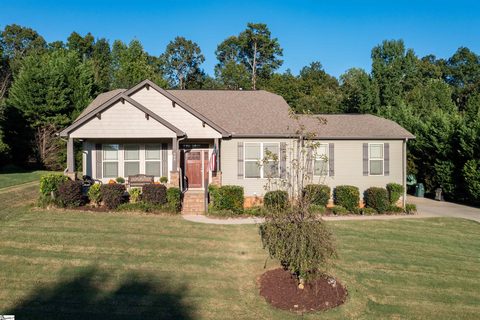 408 Tineke Way