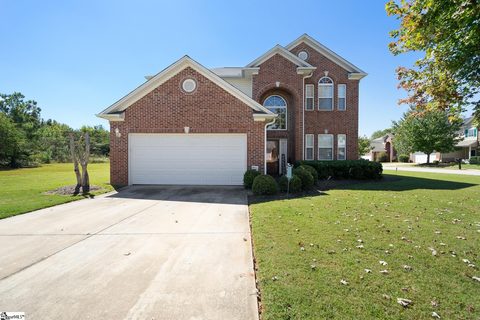 905 Hobart Way