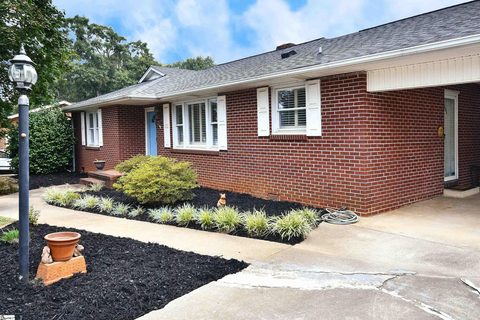 202 Hunts Bridge Road sold home in Indian Hills, Greenville, SC