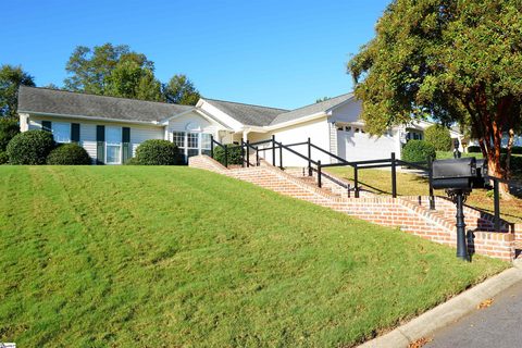 14 Rainstone Drive