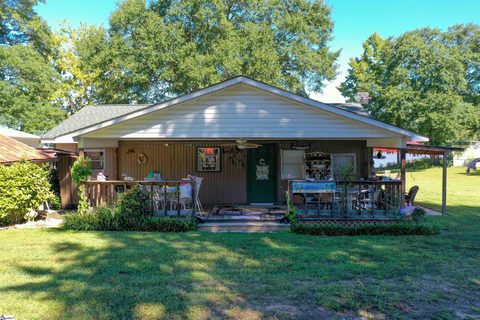 105 Labrador Drive sold manufactured home in Green Acres, Waterloo, SC