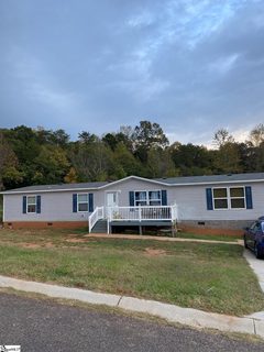 12 Anchor Road