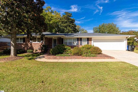 107 E Fernwood Road