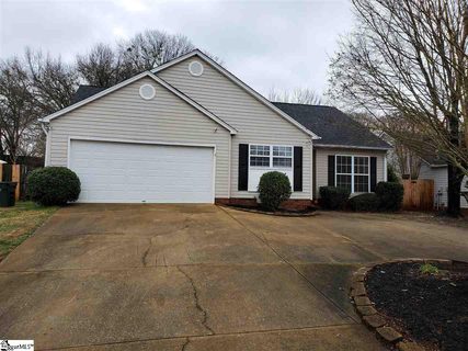 427 Riverside Chase Circle