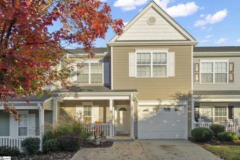 121 Pine Walk Drive