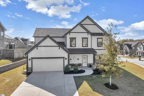 80 Grand River Lane