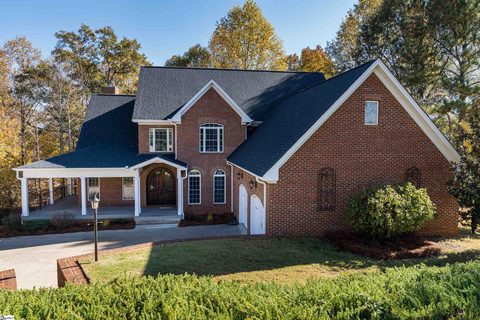219 E Caledonia Court