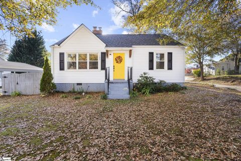 105 Earnshaw Avenue