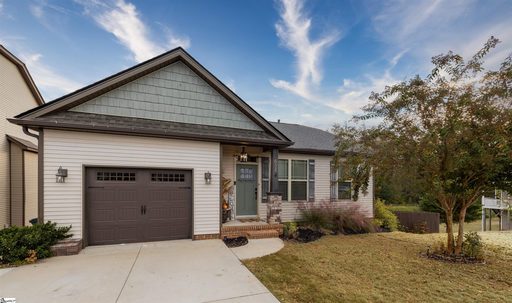 632 Chartwell Drive