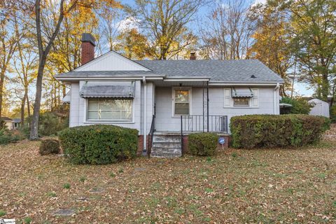 2 Tiffany Drive sold home in Cardinal Park, Taylors, SC