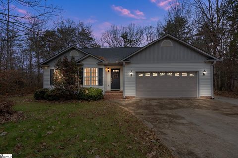 101 Ginners Hill Road sold home in Trails North, Travelers Rest, SC
