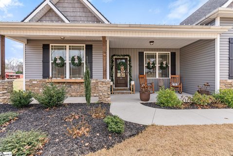111 Jones Kelley Road sold home in Kelley Farms, Travelers Rest, SC