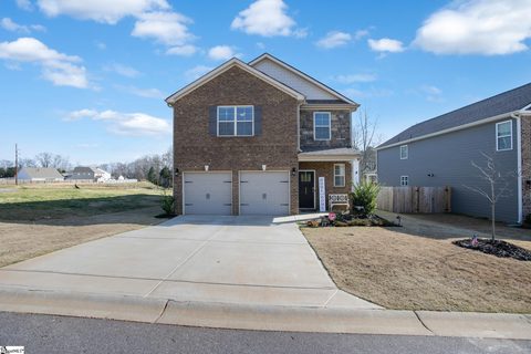 222 Raleighwood Lane