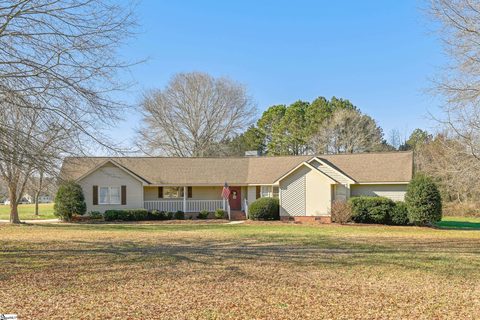 270 Chestnut Hill sold home in Ridgeview Acres, Laurens, SC