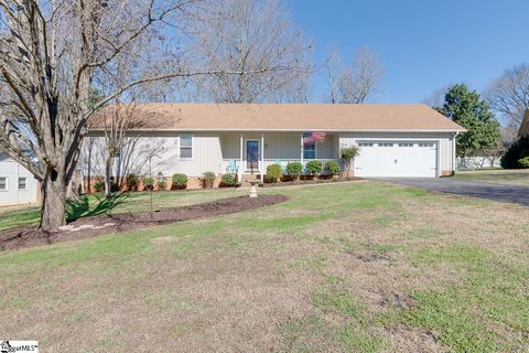 212 Tanglewood Court
