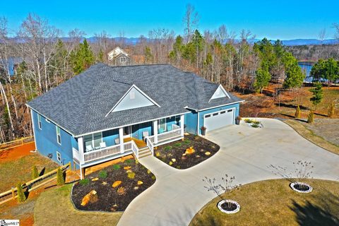 229 Mountain View Pointe Drive sold home in Mountain View Pointe, Seneca, SC
