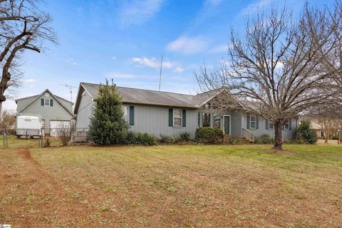 1013 Sierra Drive sold home in Del Riso, Easley, SC