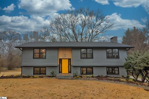106 Whisperingbrook Drive