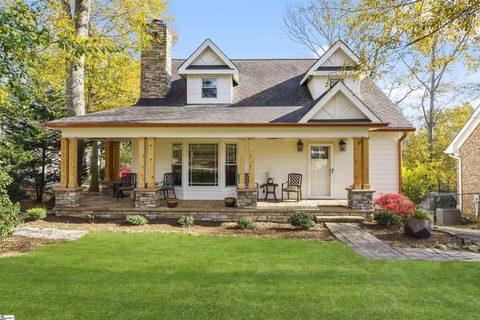 9 Waccamaw Avenue