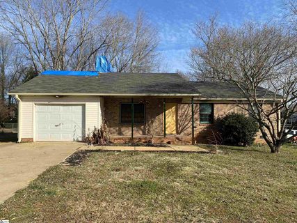 414 Hunters Trail