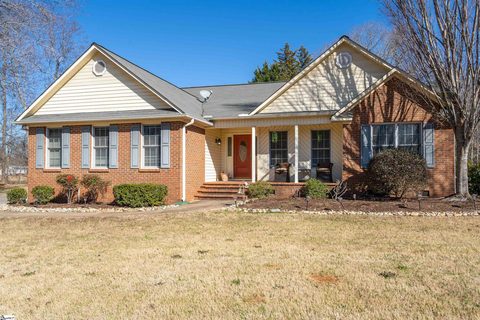 205 Hunters Pointe sold home in Hunters Pointe, Spartanburg, SC