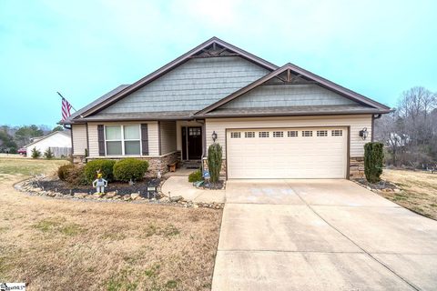 109 Hawkcrest Court sold home in Hawk Pointe, Travelers Rest, SC