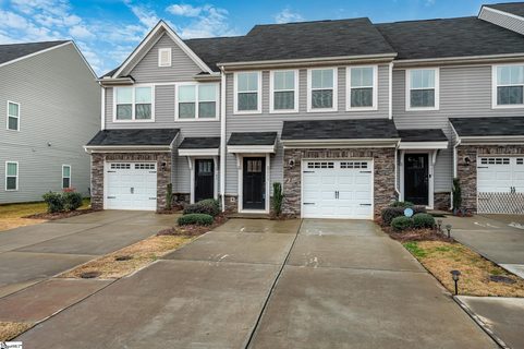 211 Clearwood Drive