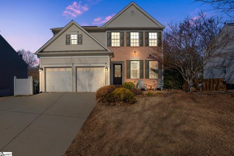 14 Cog Hill Drive