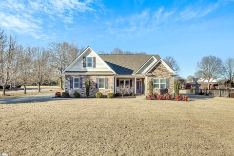 220 Jonathan Court sold home in Apple Valley, Duncan, SC