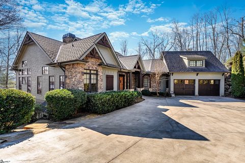 810 Rockcrest Way