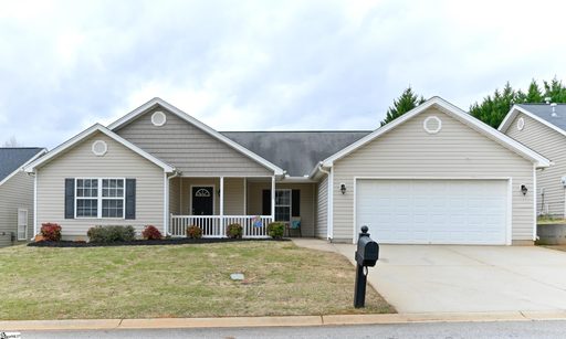 8 Landing Lane sold home in Kilgore Point, Simpsonville, SC
