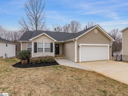 14 Falcon Ridge Way