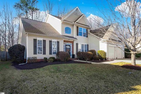 527 Kingsmoor Drive