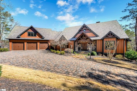 106 Oakmont Court