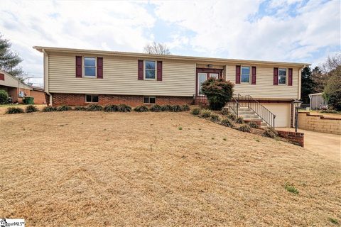 106 Hickory Lane sold home in Glendale 2, Mauldin, SC